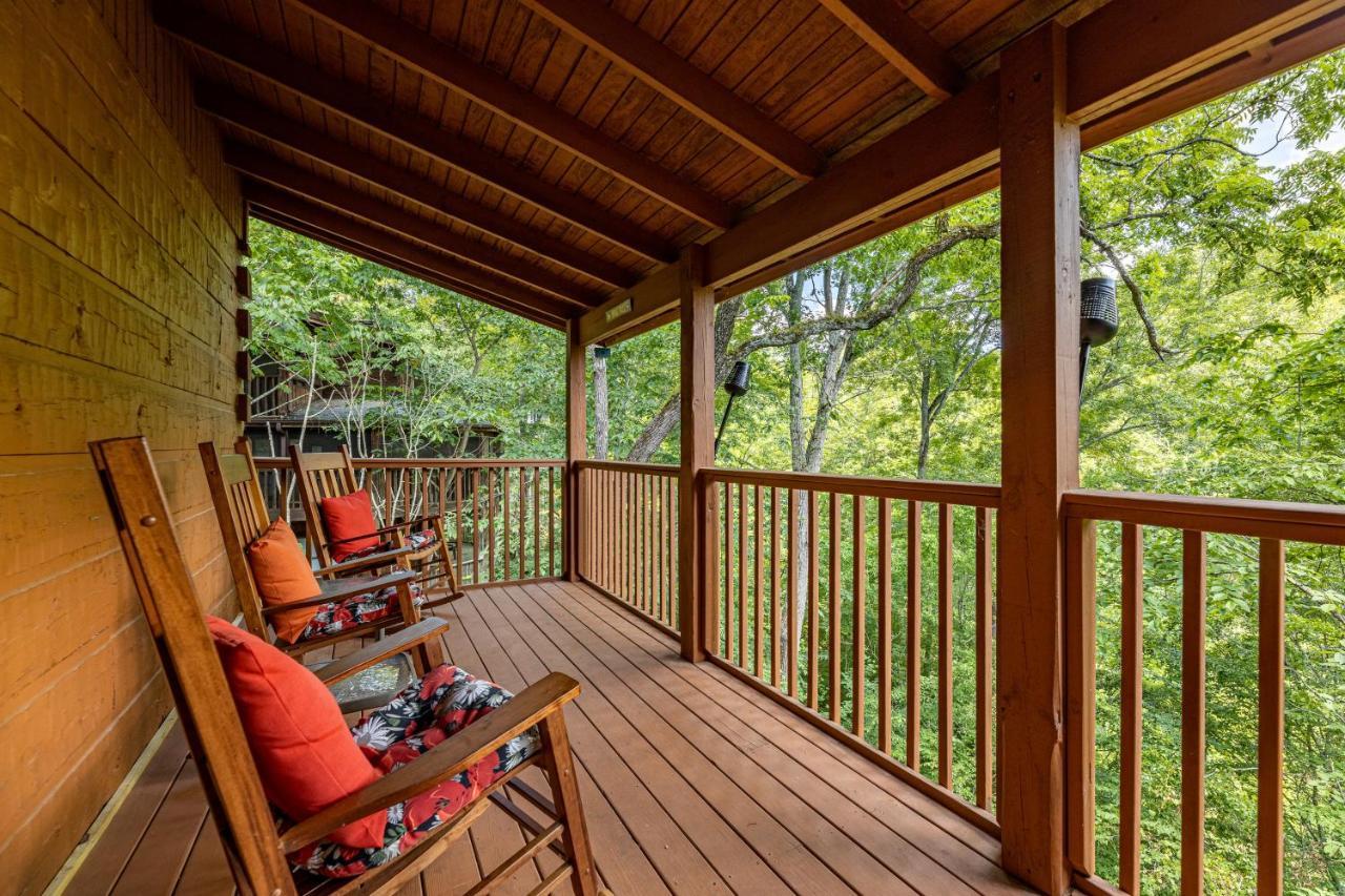 Firefly Hollow Cabin - Smoky Mountains - Soaky Mountain Water Park - Sevierville Convention Center ピジョンフォージ エクステリア 写真