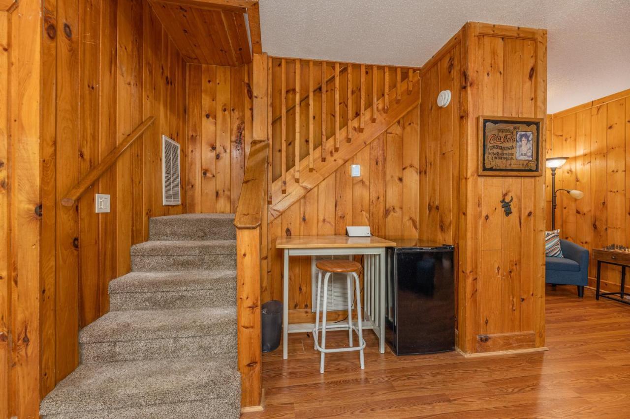 Firefly Hollow Cabin - Smoky Mountains - Soaky Mountain Water Park - Sevierville Convention Center ピジョンフォージ エクステリア 写真