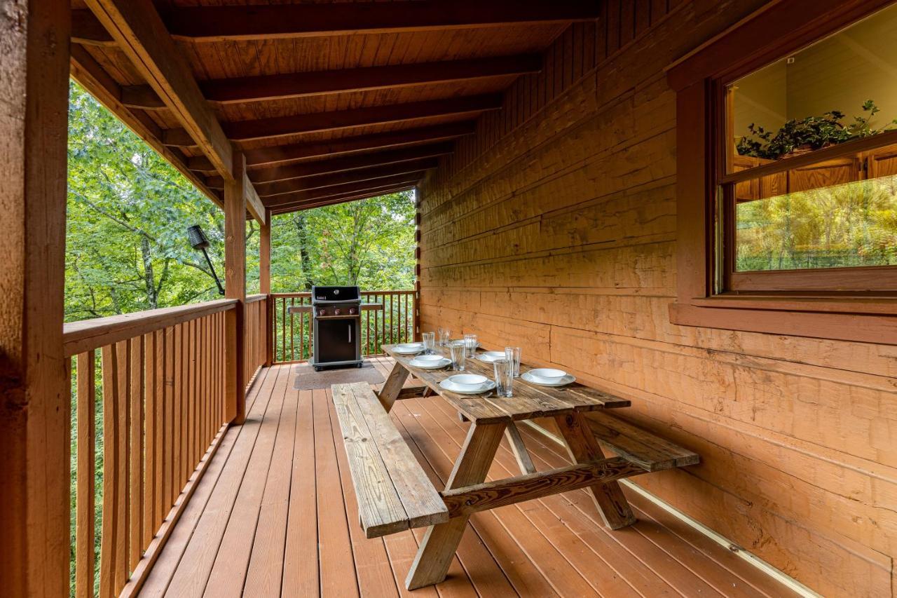 Firefly Hollow Cabin - Smoky Mountains - Soaky Mountain Water Park - Sevierville Convention Center ピジョンフォージ エクステリア 写真